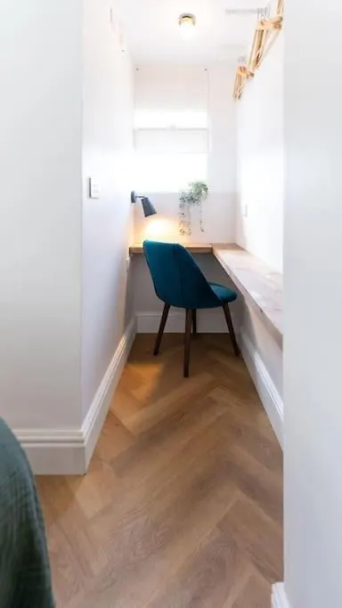 Stunning Cosy Apartment Near 02, Canary Wharf London 0*,